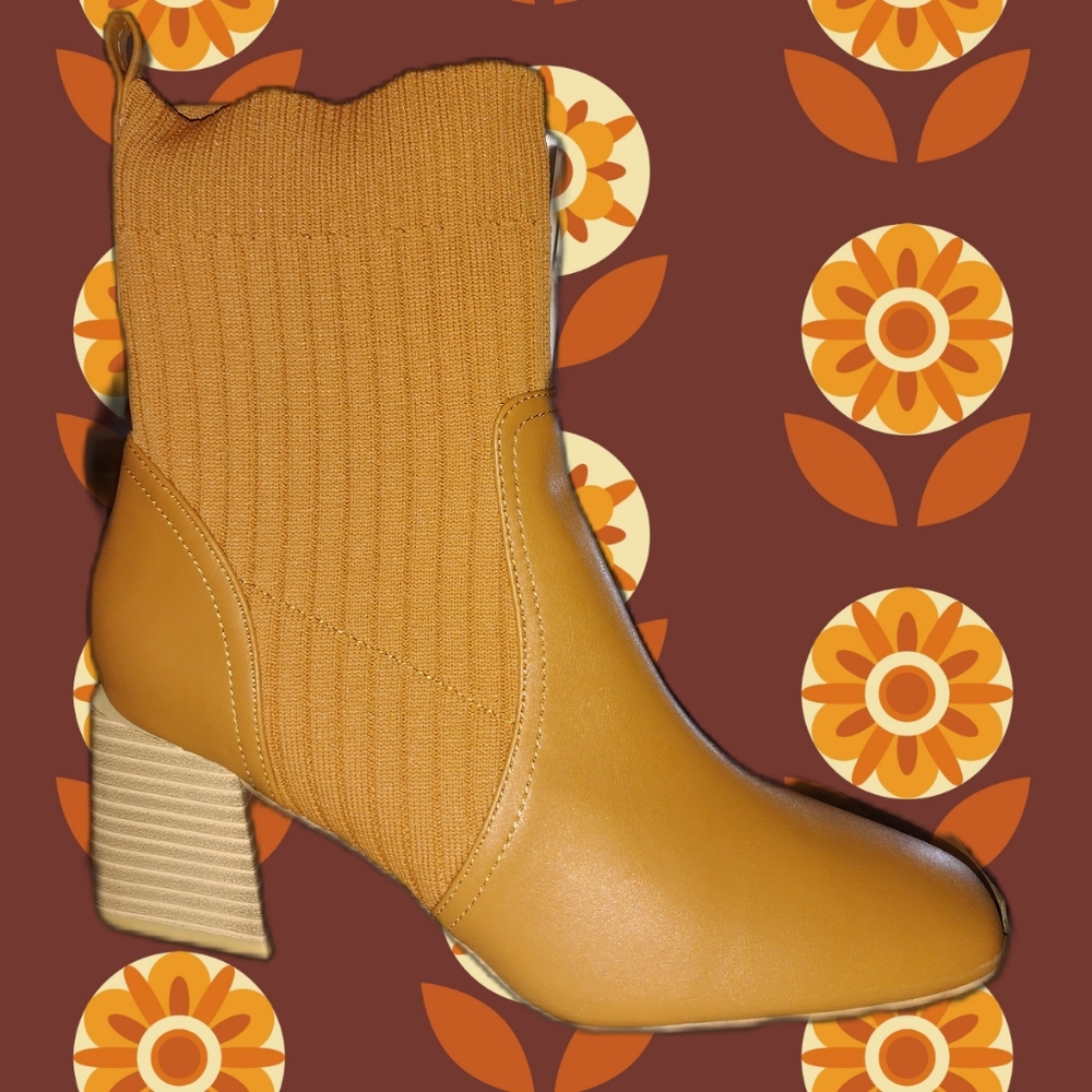 Women's Chelsea square toe boots